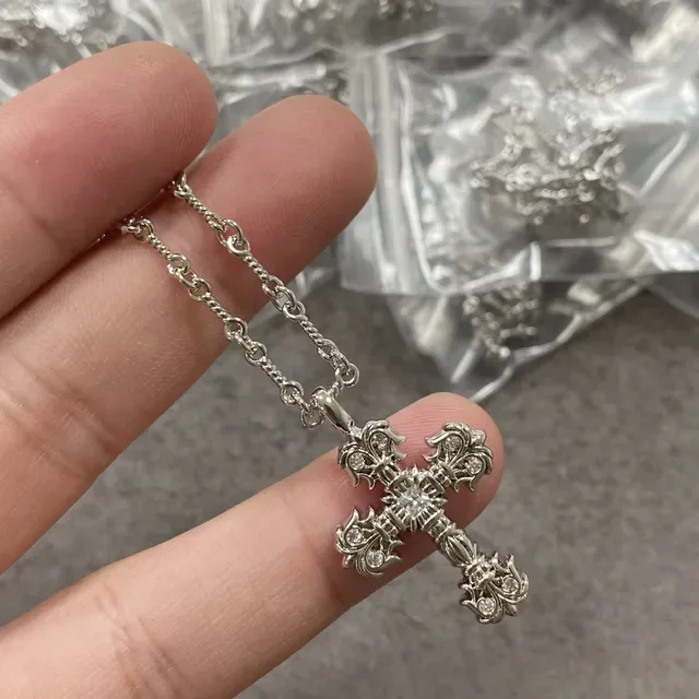 Gold Silver Cross-Shaped Pendant Faceted Crystal Embellishment Necklace 2