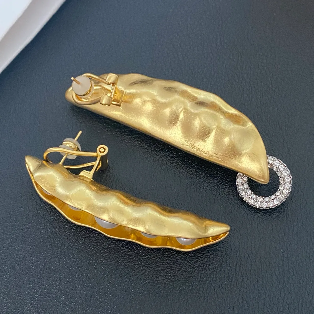 Gold Silver Pea-Pod Silhouette Pearl-Filled Earrings 5