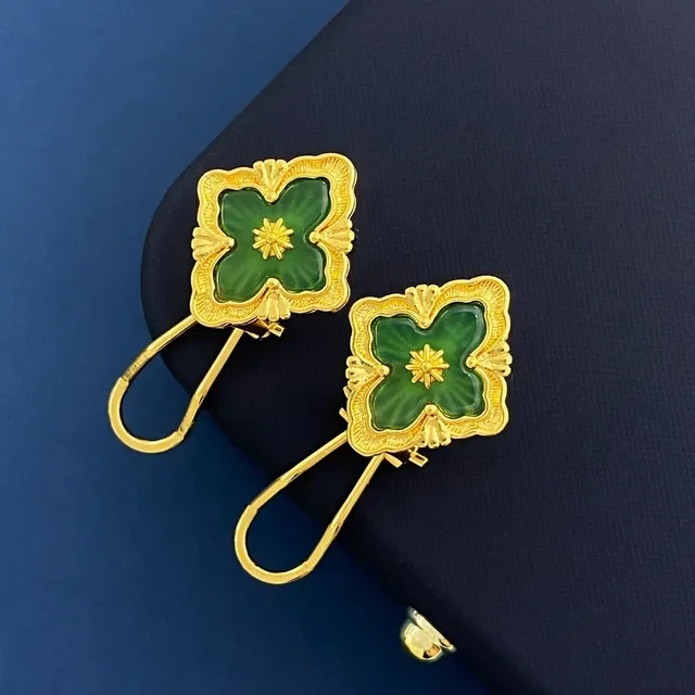 Gold-Tone Blue Enamel Quatrefoil Filigree Brooches 4