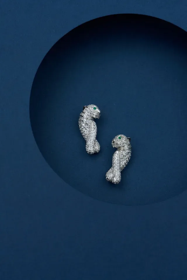 Gold-Tone Crystal Pavé Animal Motif Stud Earring 2