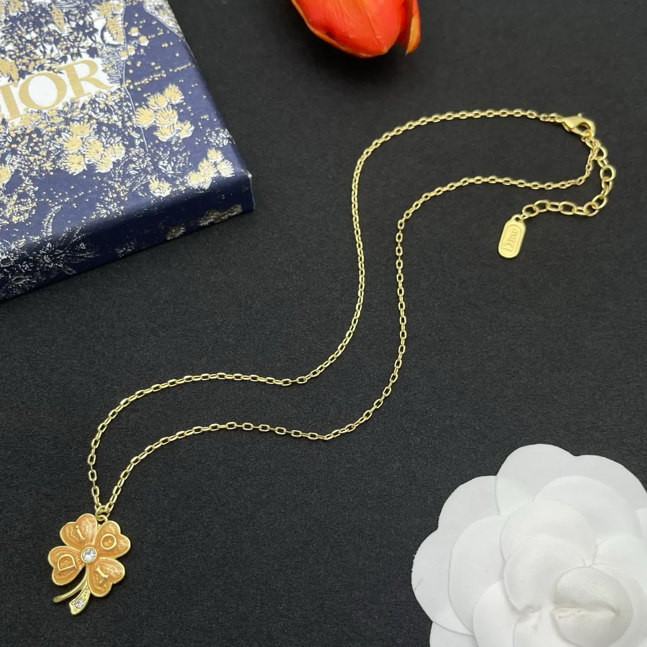 金色搪瓷四叶草吊坠项链 7