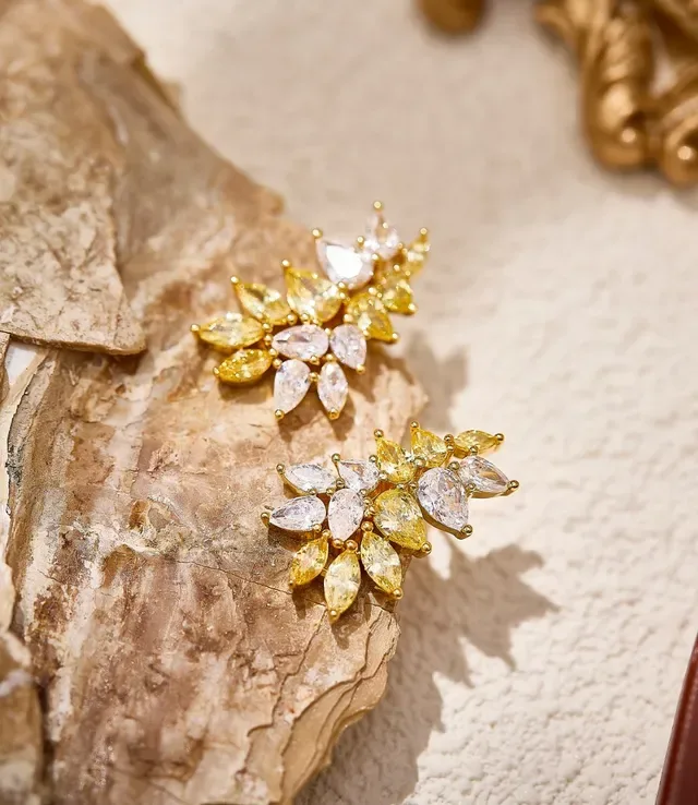 Gold-Tone Leaf Cluster Marquise-Cut Stone Stud Earrings 3