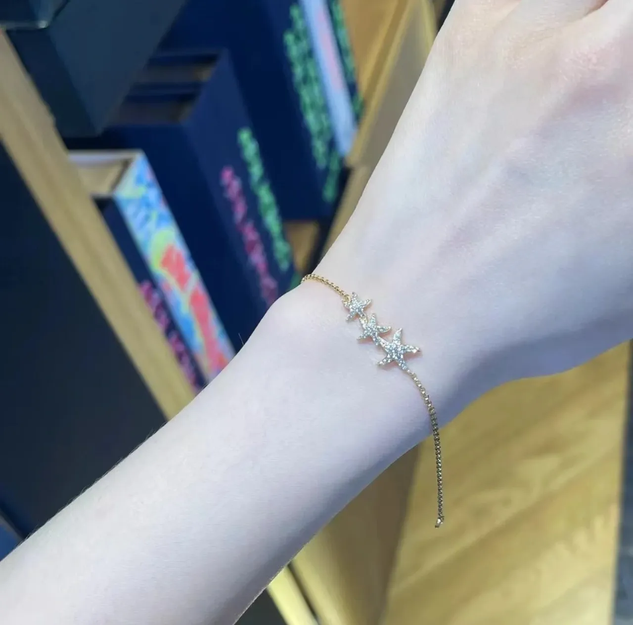 金色调 Pavé 海星簇形手链 4