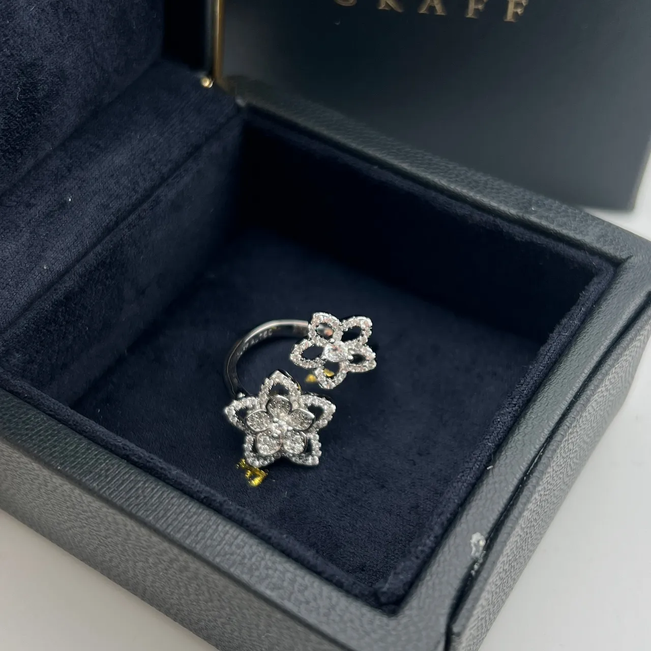 Graff Floral Pavé Double Flower Ring 2
