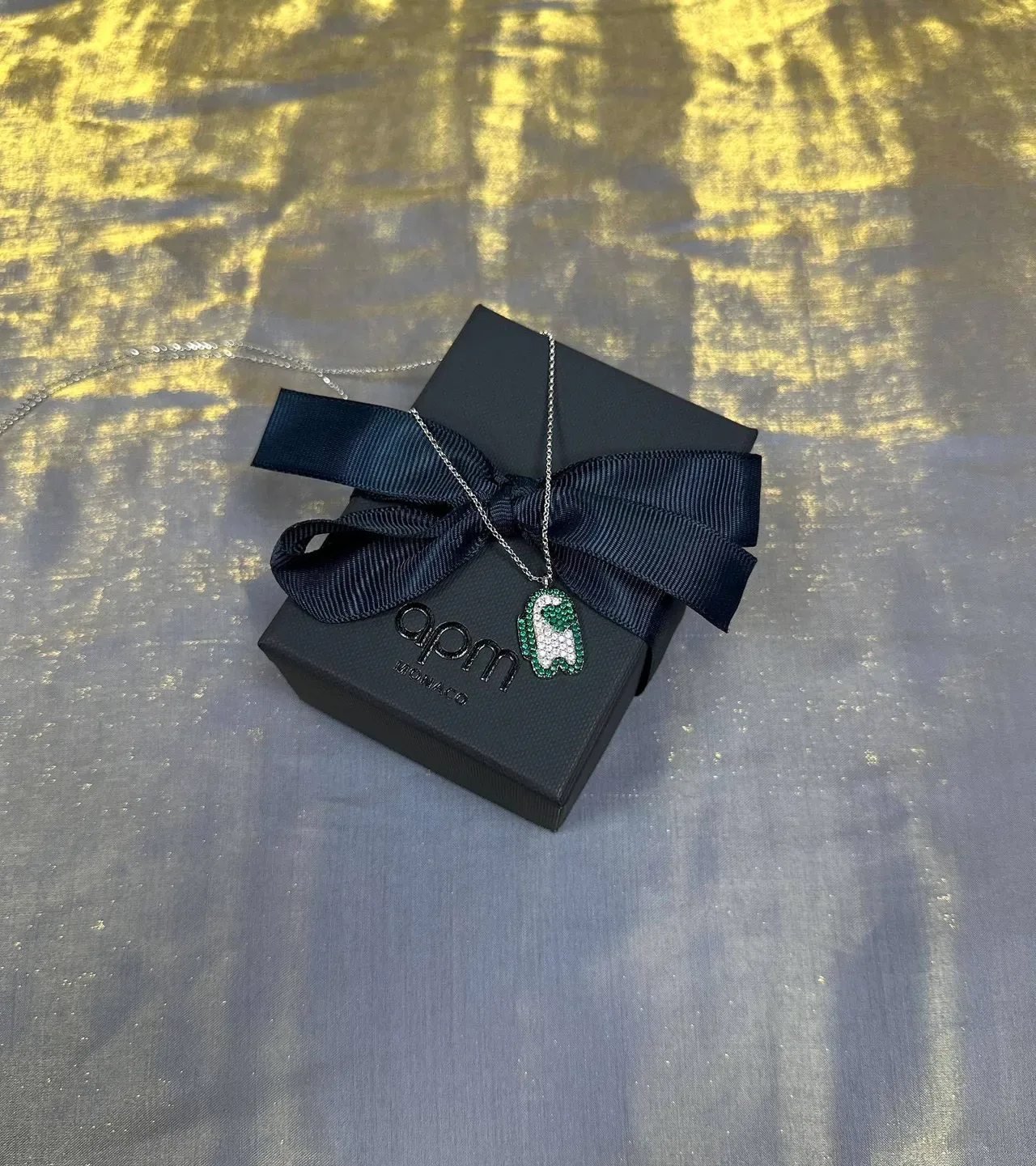 Green and White Pavé Stone Pendant Necklace 7