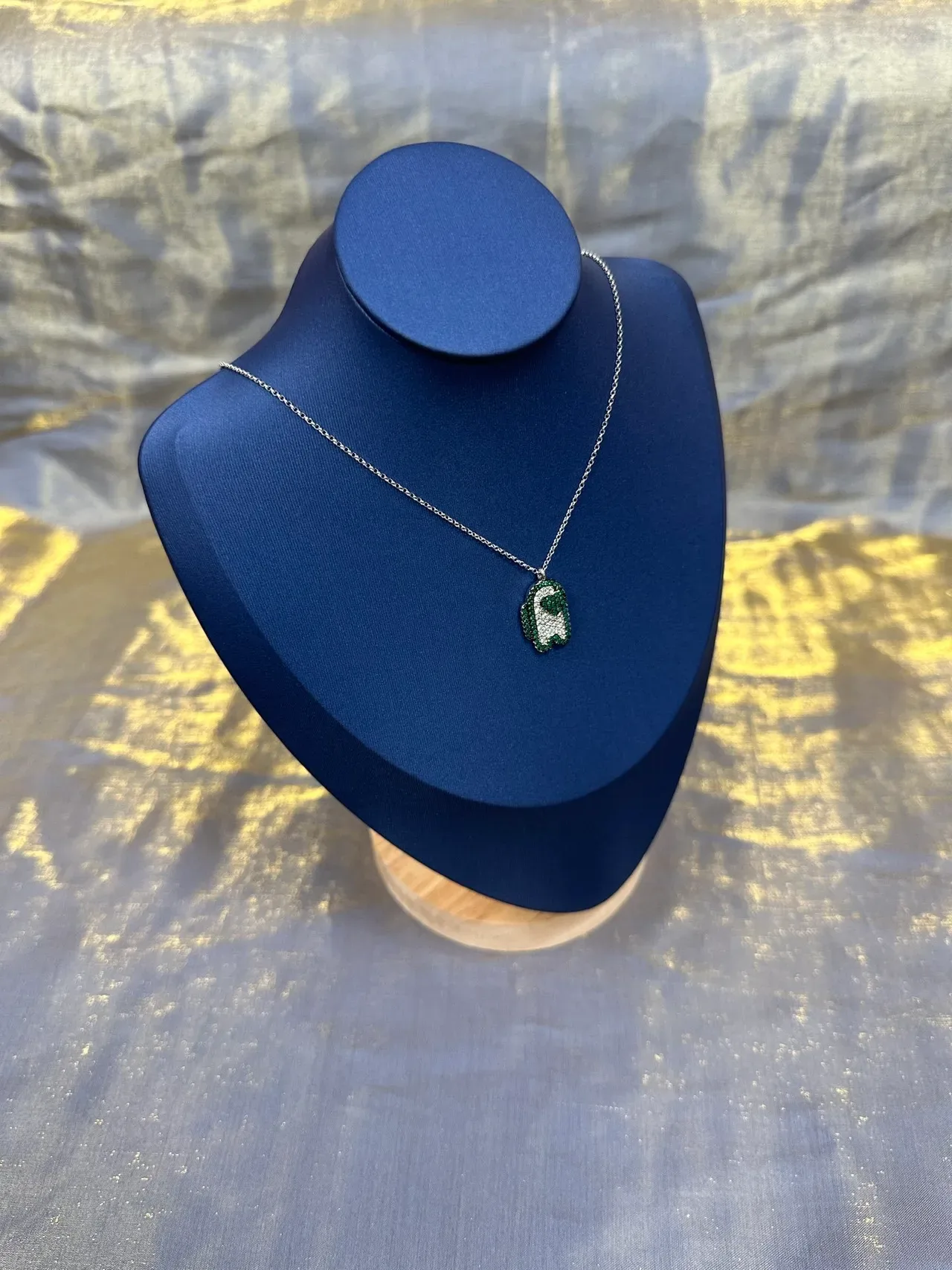 Green and White Pavé Stone Pendant Necklace 9