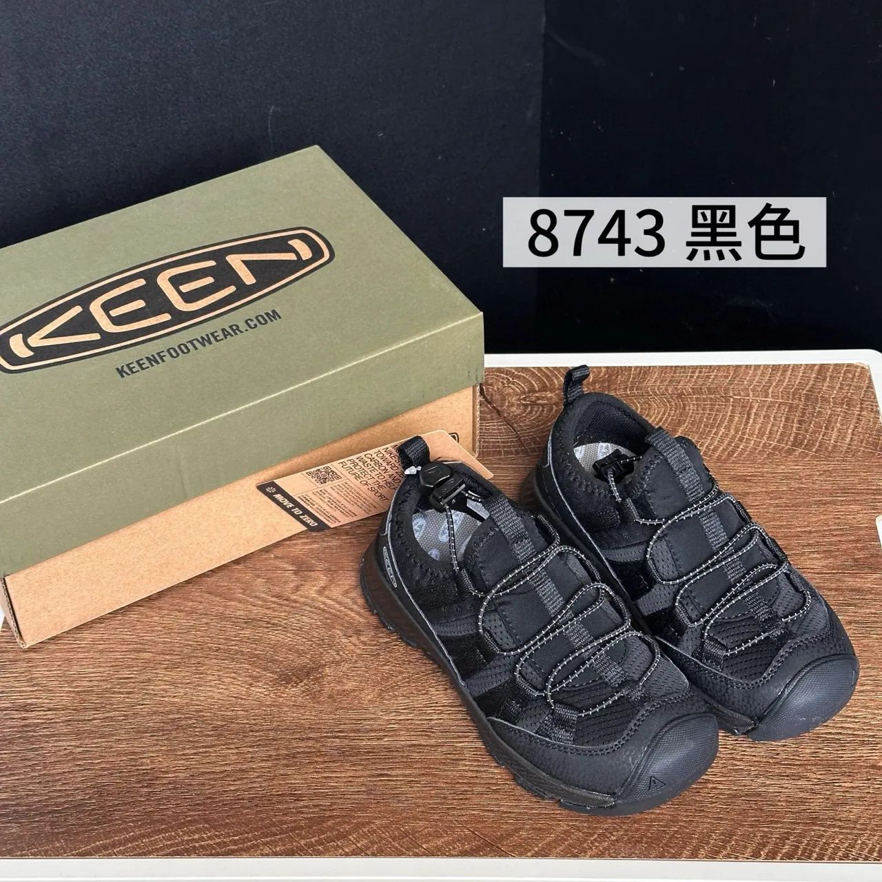 KEEN Sandálias casuais com upper de malha aberta, cores azul laranja e duas alças ajustáveis 4