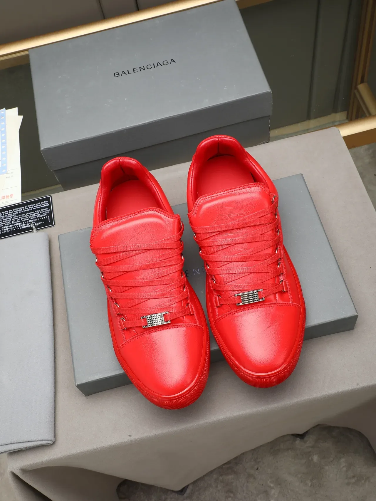 Monochrome Red Smooth Upper Lace-Up Lifestyle Sneaker 2