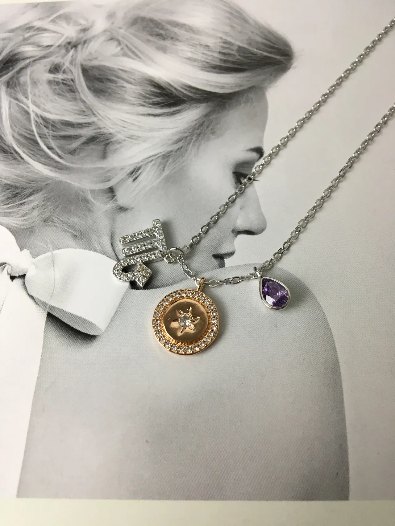 多魅力 Pavé 星座星辰和紫宝石项链 3