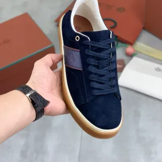 حذاء رياضي Navy Beige جلد ناعم علوي كوم كبسول