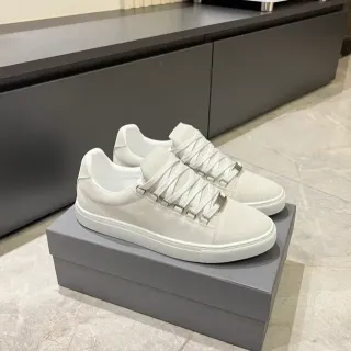 Off-White سنیکرز لوتوب سويد
