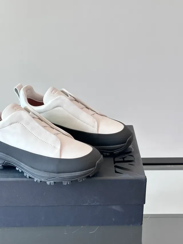 Off-White Slip-On Lifestyle Sneakers 3