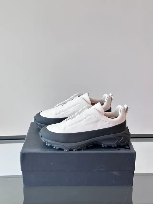 Off-White Slip-On Lifestyle Sneakers 5