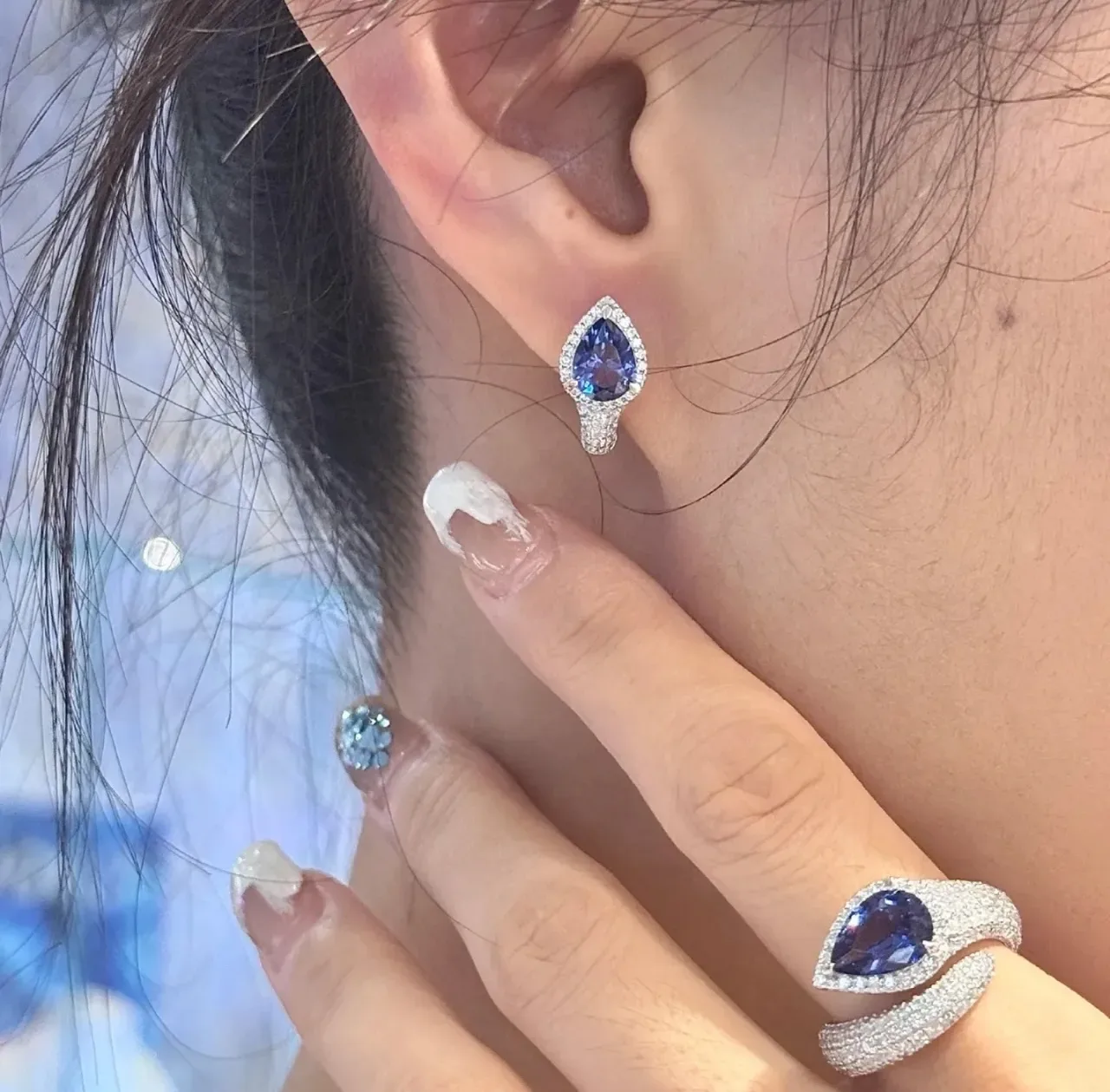 Pear-Shaped Blue Gemstone Pavé Halo Statement Ring 3