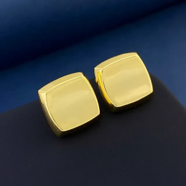 Joyería de Bloque Geométrico en Oro Pulido 2