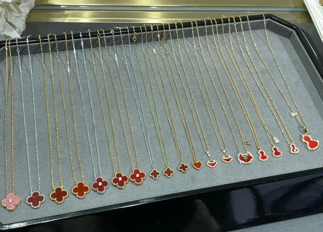Red Gold Chain Enamel Pendants Necklace 9