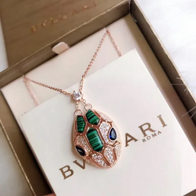 Collier pendentif or rose malaquite et cristal caparazon de tortue 2