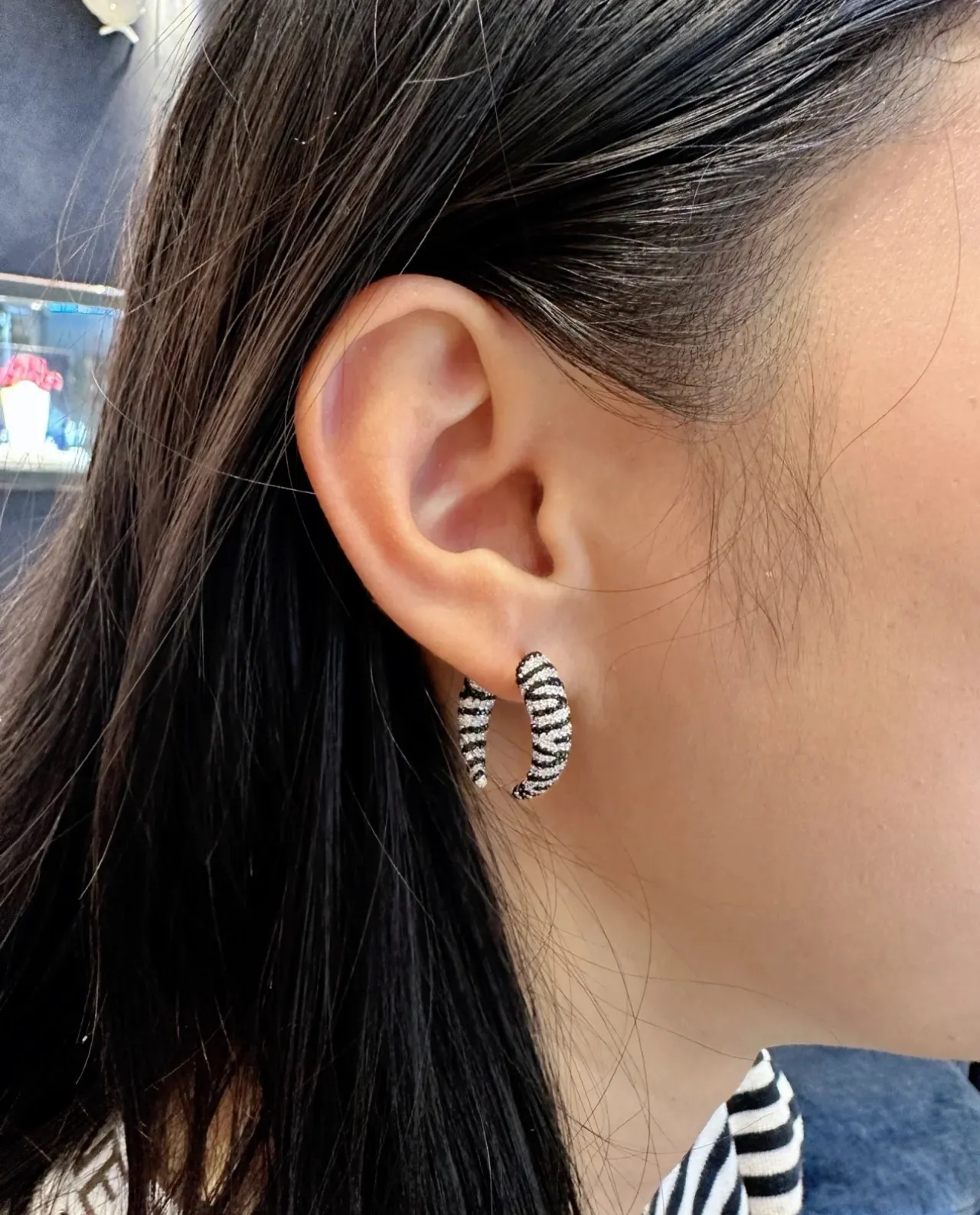 Silver Black Crescent Hoop Pavé-Set Stones Earrings 4