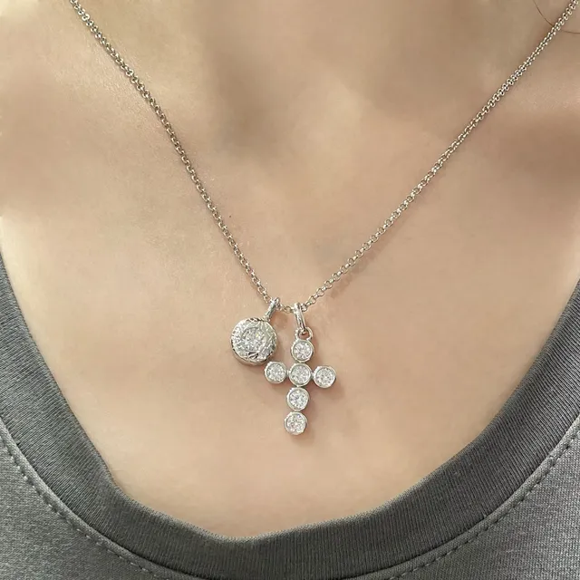Silver Chain Bezel-Set Round Stones Necklace 9