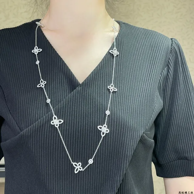Silver Delicate Chain-Link Openwork Floral Charms Bracelet 8