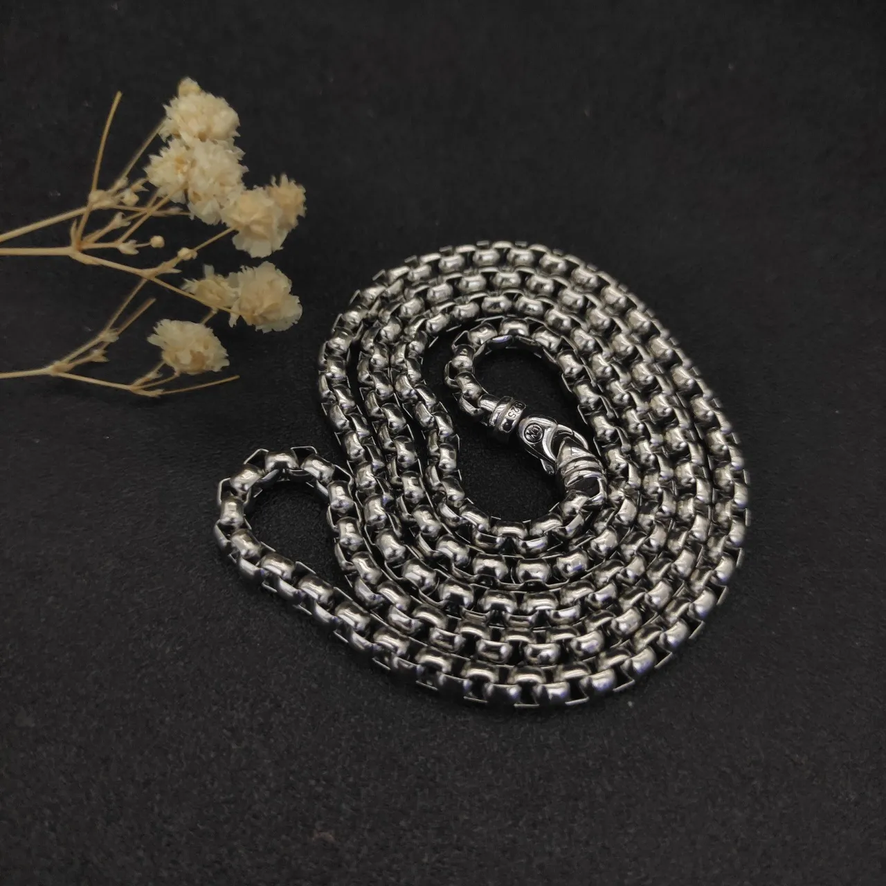 Silver-Tone Box Chain Necklace 9