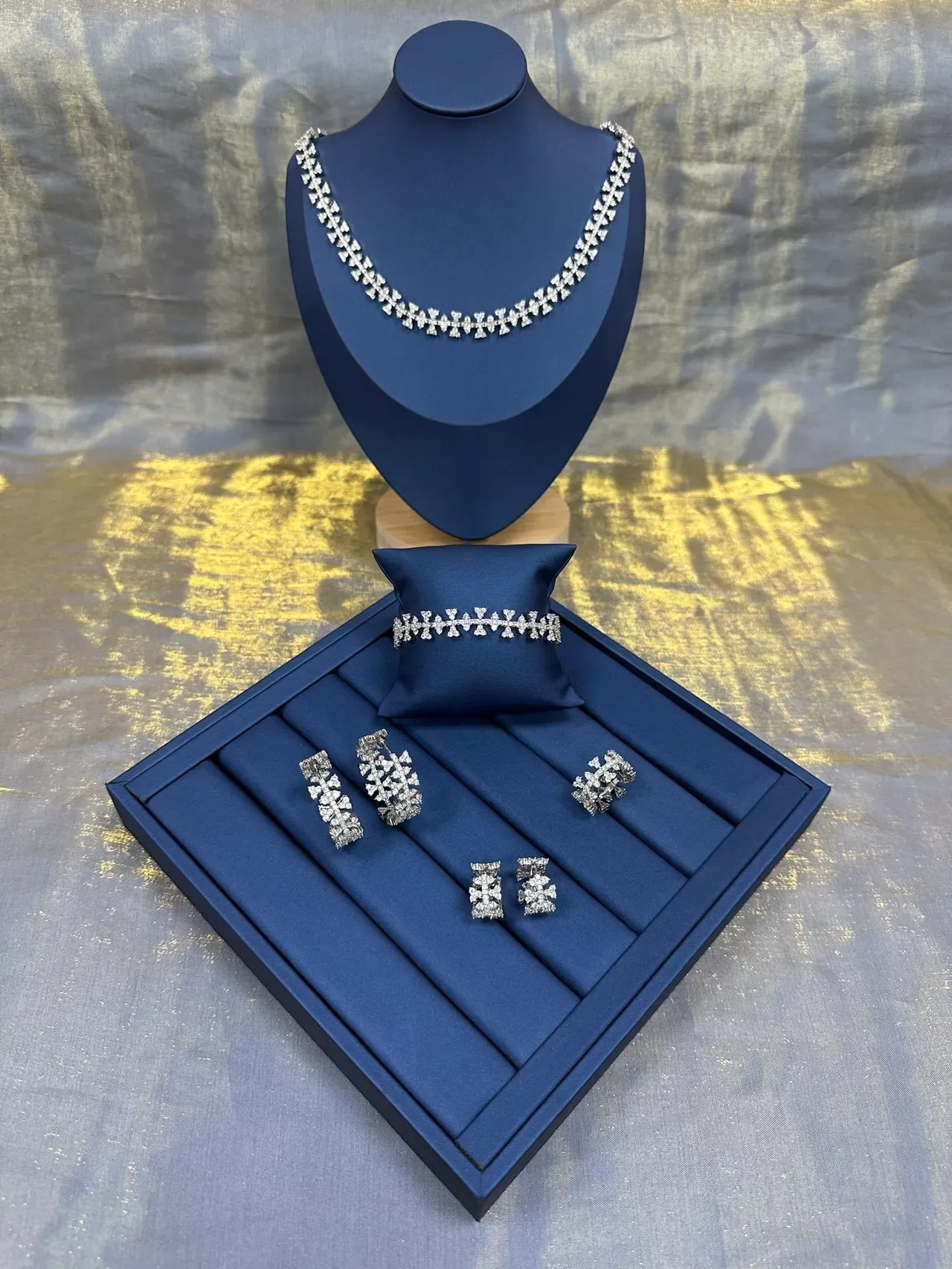 Silver-Tone Pavé Floral Motif Crystal Necklace 6