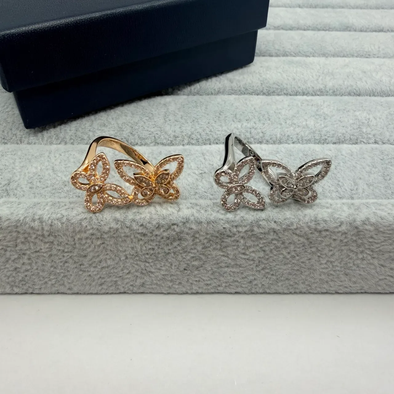 Silver White Double Butterfly Motif Pavé-Set Stones Ring 2