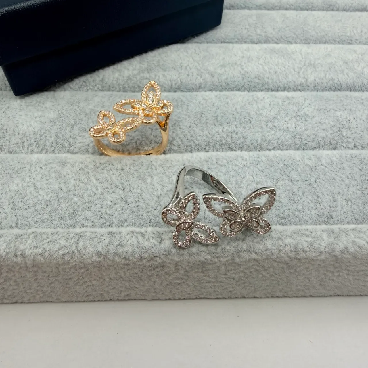 Silver White Double Butterfly Motif Pavé-Set Stones Ring 3