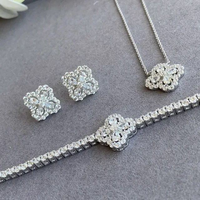 Silver White Pavé-Set Diamond-Style Stones Floral Quatrefoil Centerpiece Bracelet 4