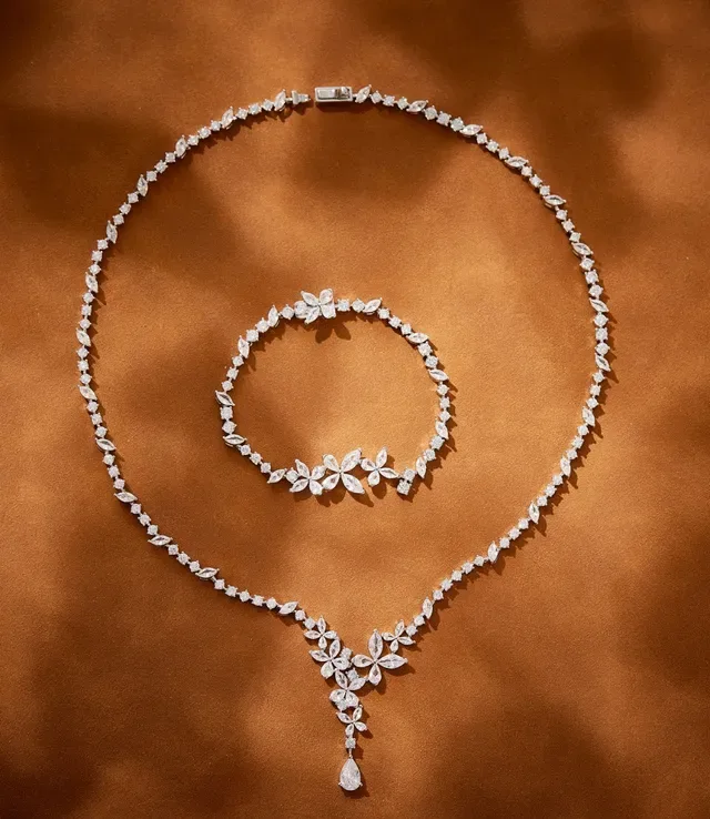 Silver White V-Neck Floral Pendant Marquise And Round Brilliant-Cut Stones Necklace 2