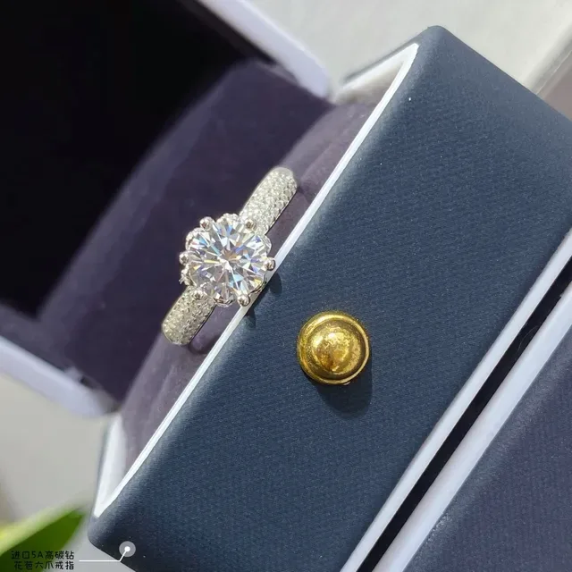 Six-Prong Solitaire Pavé Band Ring 7