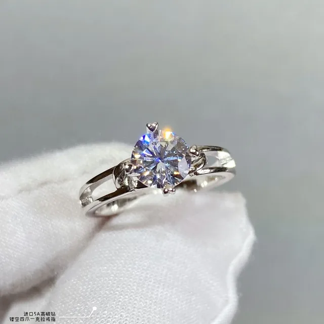 Solitaire Round Cut Four-Prong Setting Ring 7