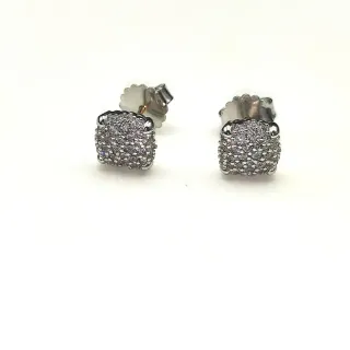 أقراط Stud مربعة مع Pavé-Set