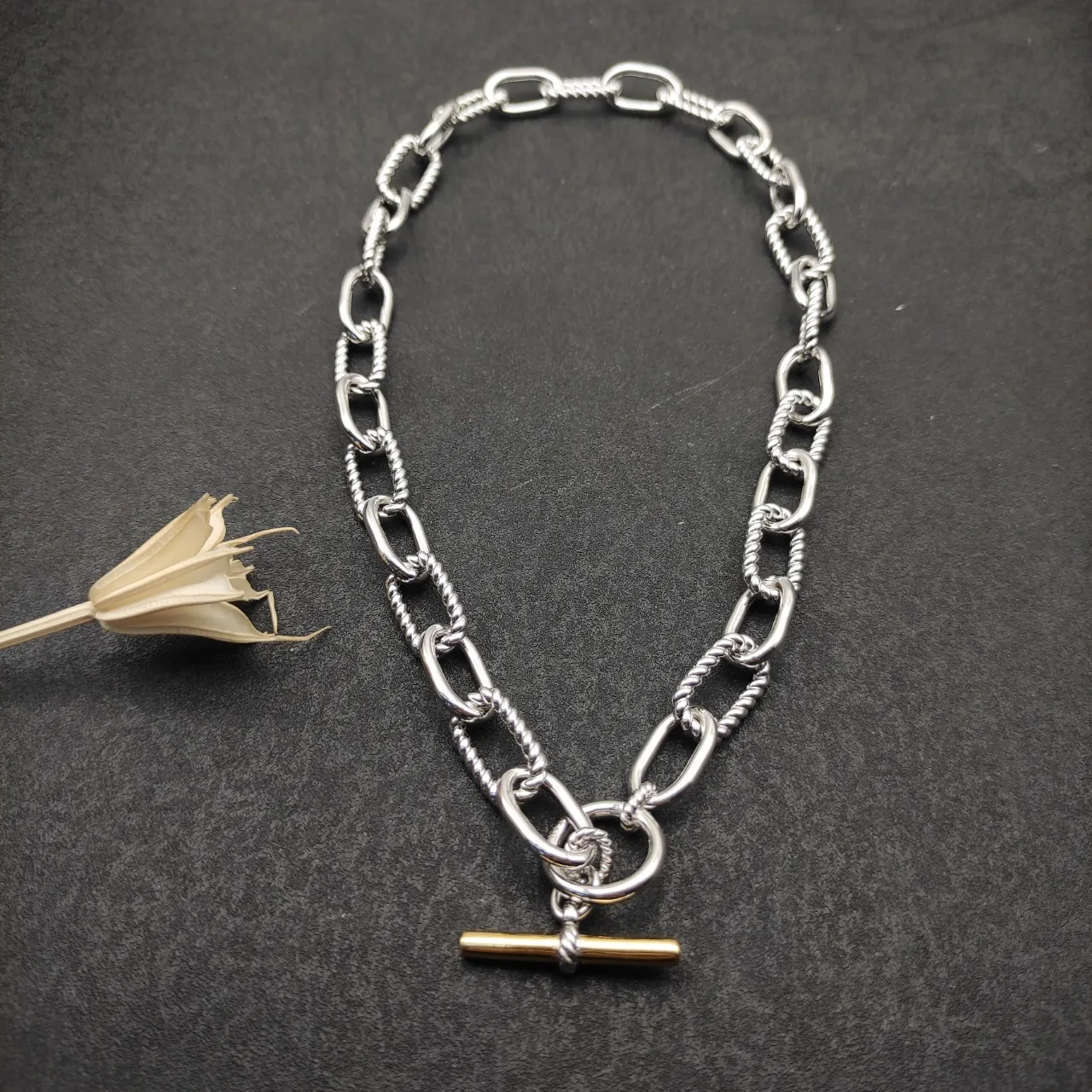 Twisted Rope-Link Toggle Clasp Bracelet 9