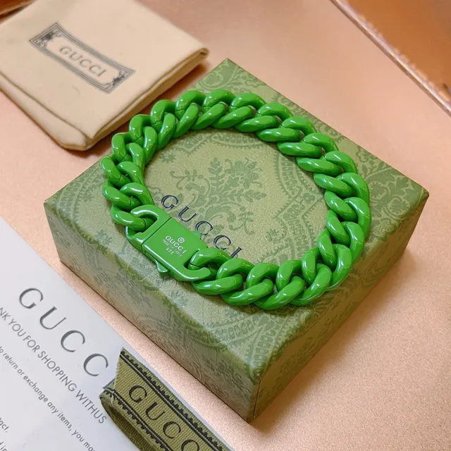 Vibrant Green Chunky Curb-Link Bracelet 3