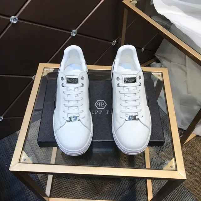 White and Black Logo Plaque Lifestyle Sneaker 9