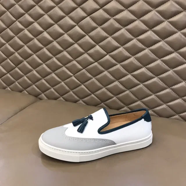 Mocassins à enfiler blanc et gris avec glands 6