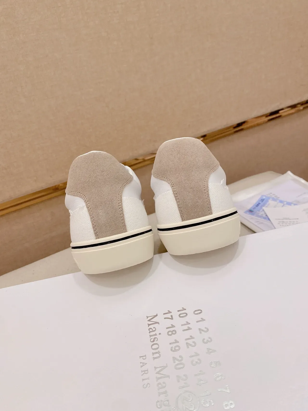White Black Canvas Upper Rubber Toe Cap Sneakers 3
