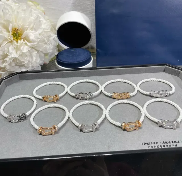 Bracelet corde tressée or blanc avec attache métallique brillante style shackle 6