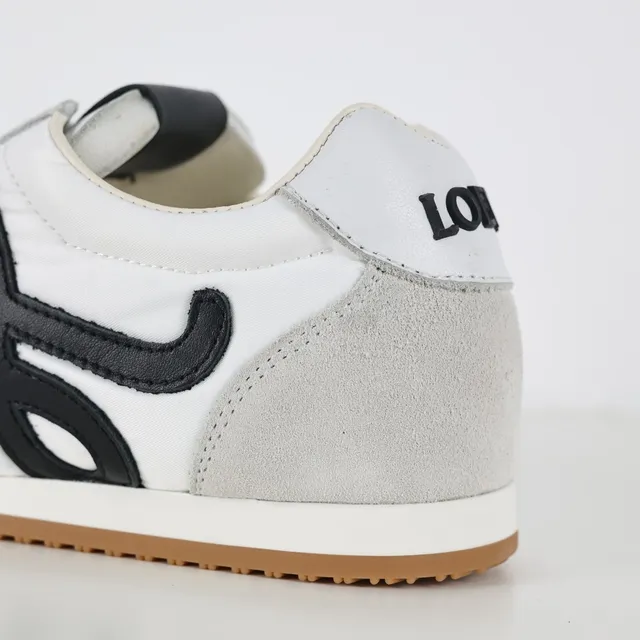 White Gray Retro Runner Silhouette Mixed Suede And Textile Upper Lifestyle Sneakers 4