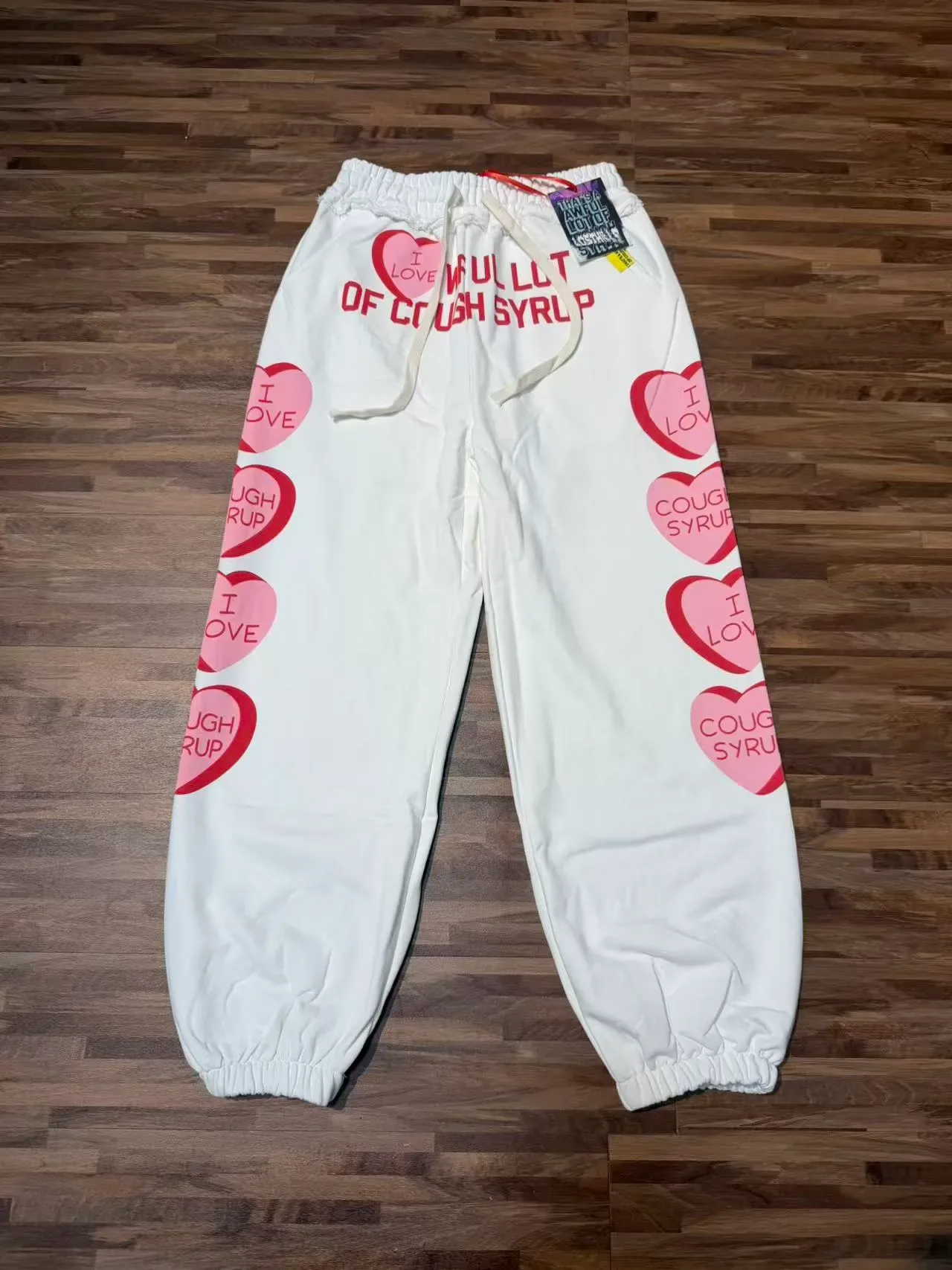 White Heart Print Cuffed Sweatpants 4
