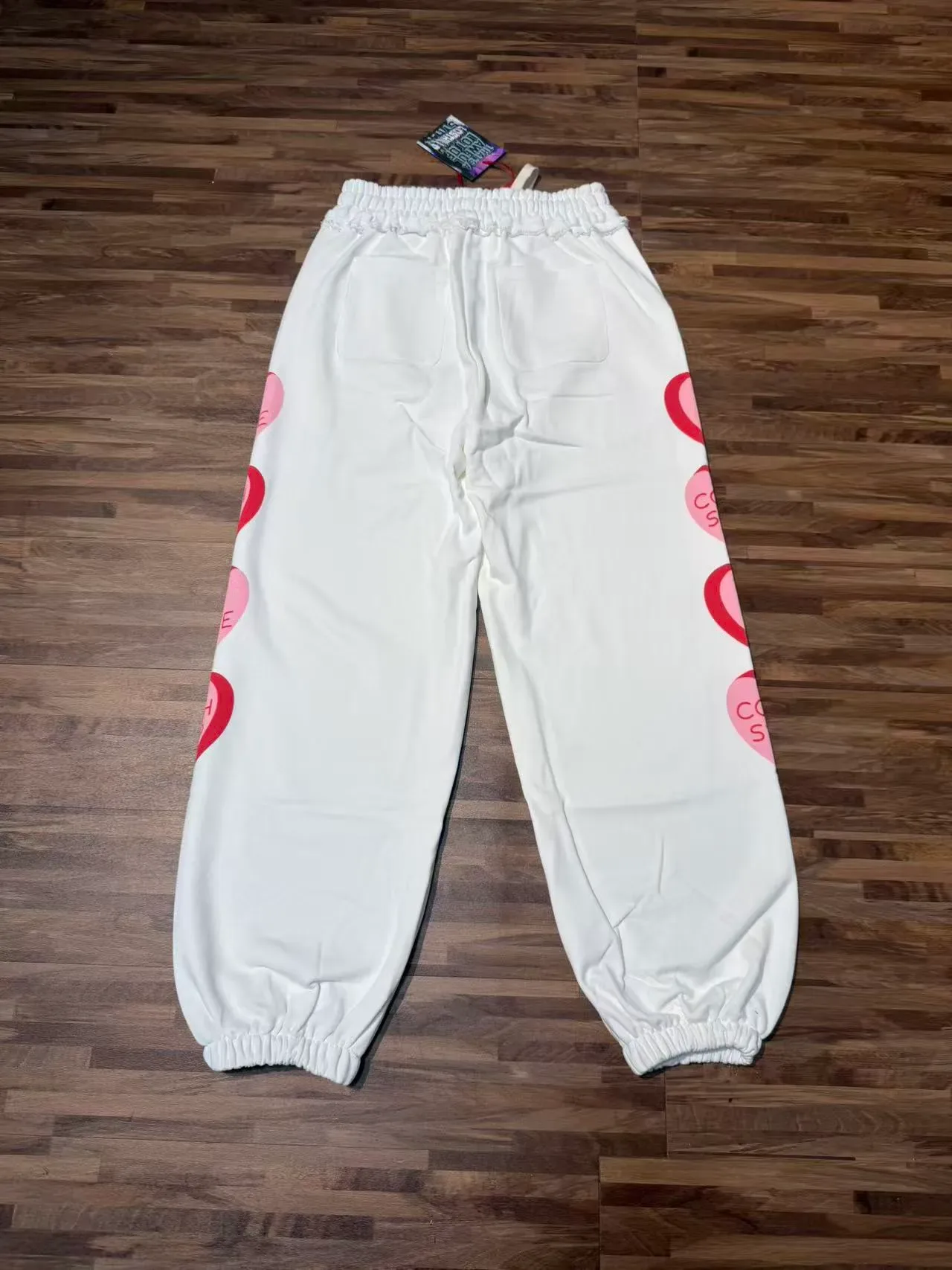 White Heart Print Cuffed Sweatpants 5