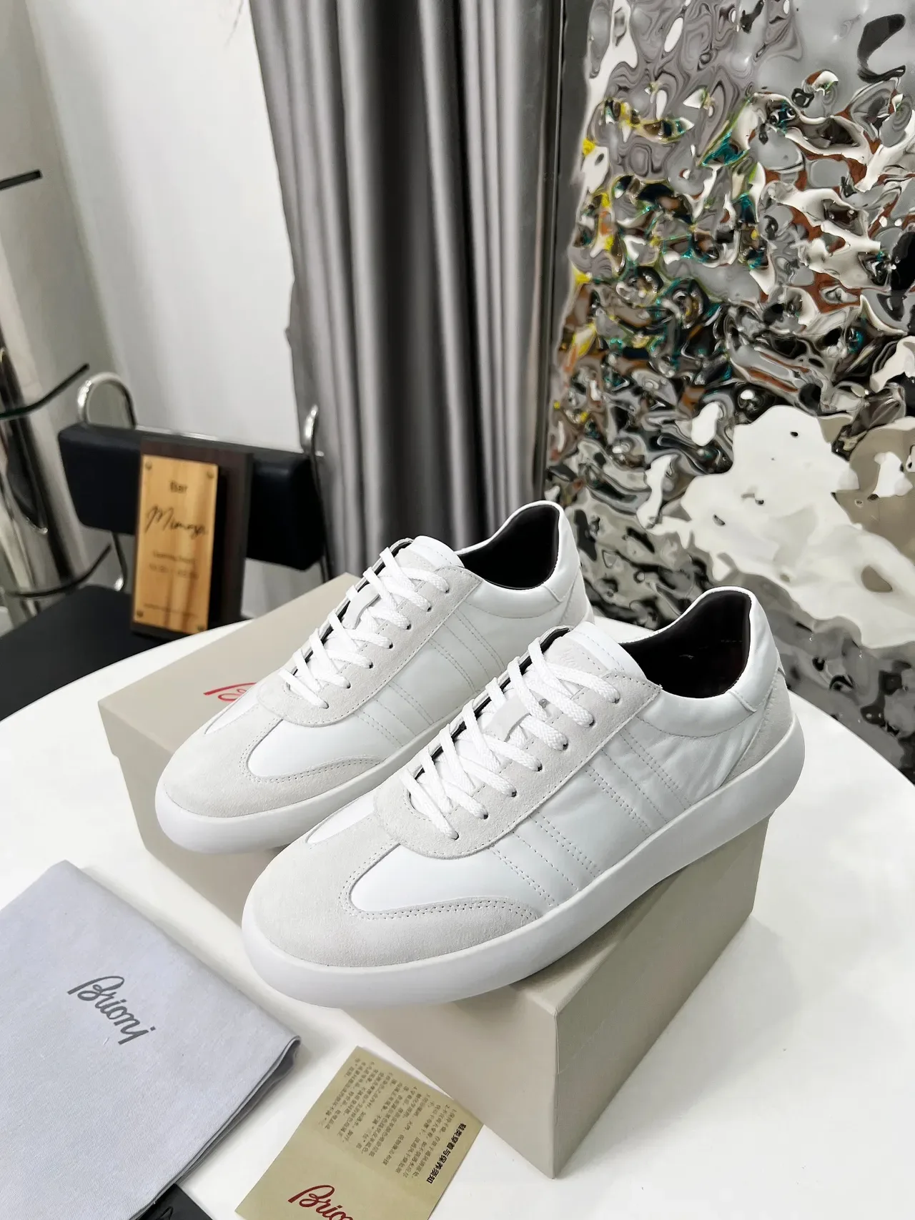 White Leather and Suede Panel Low-Top Lifestyle Sneakers 4