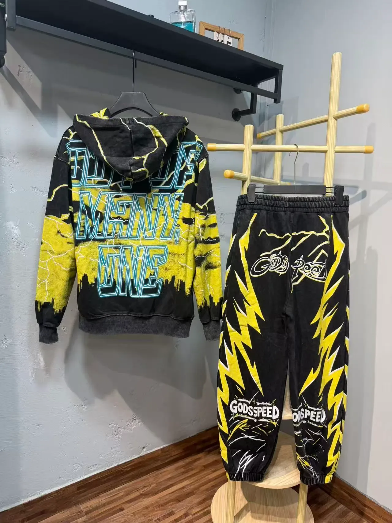 Godspeed Noir Jaune Imprimé Graphique Motif Éclair Ensemble Sportif 5