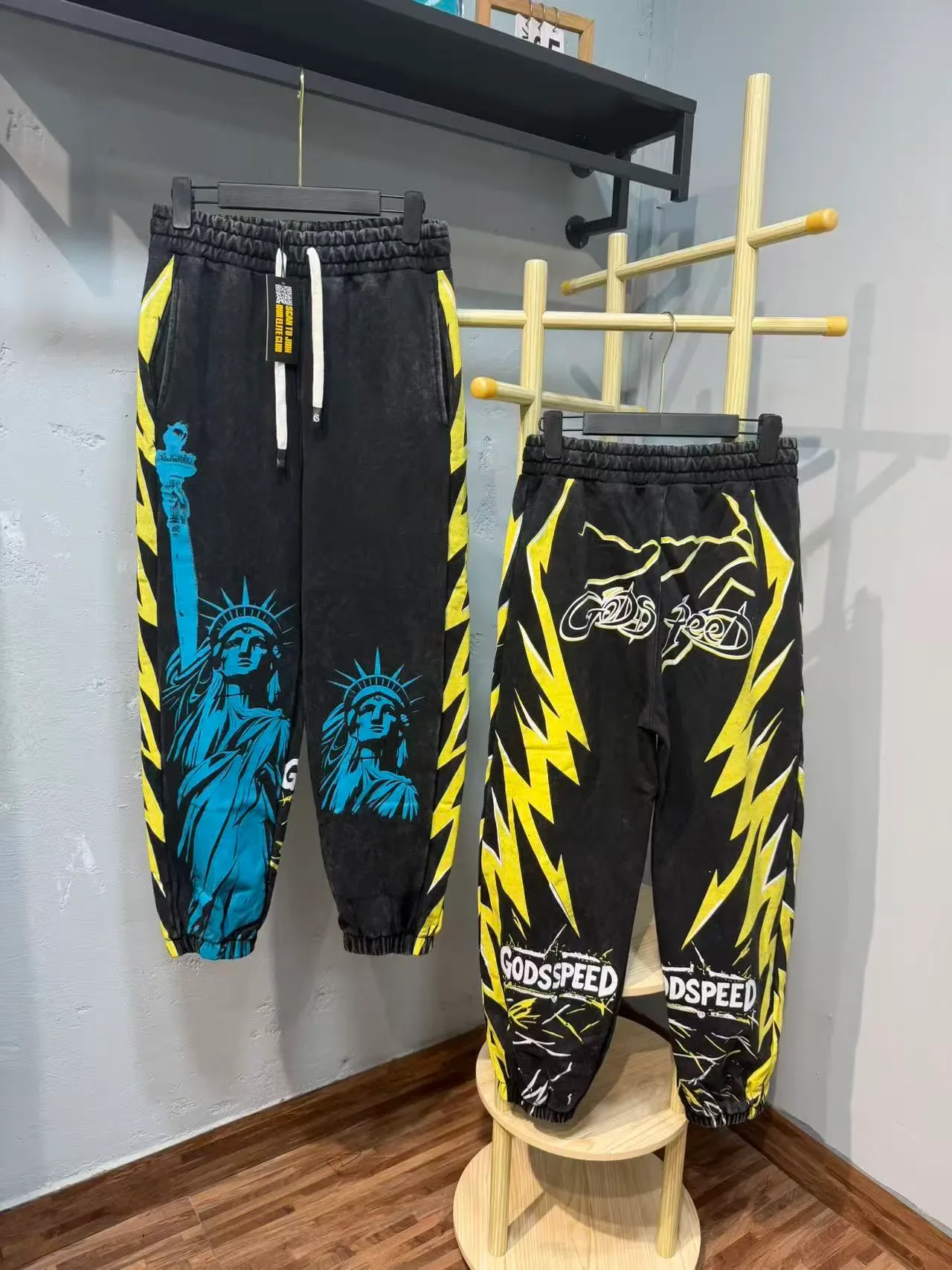 Godspeed Noir Jaune Imprimé Graphique Motif Éclair Ensemble Sportif 9