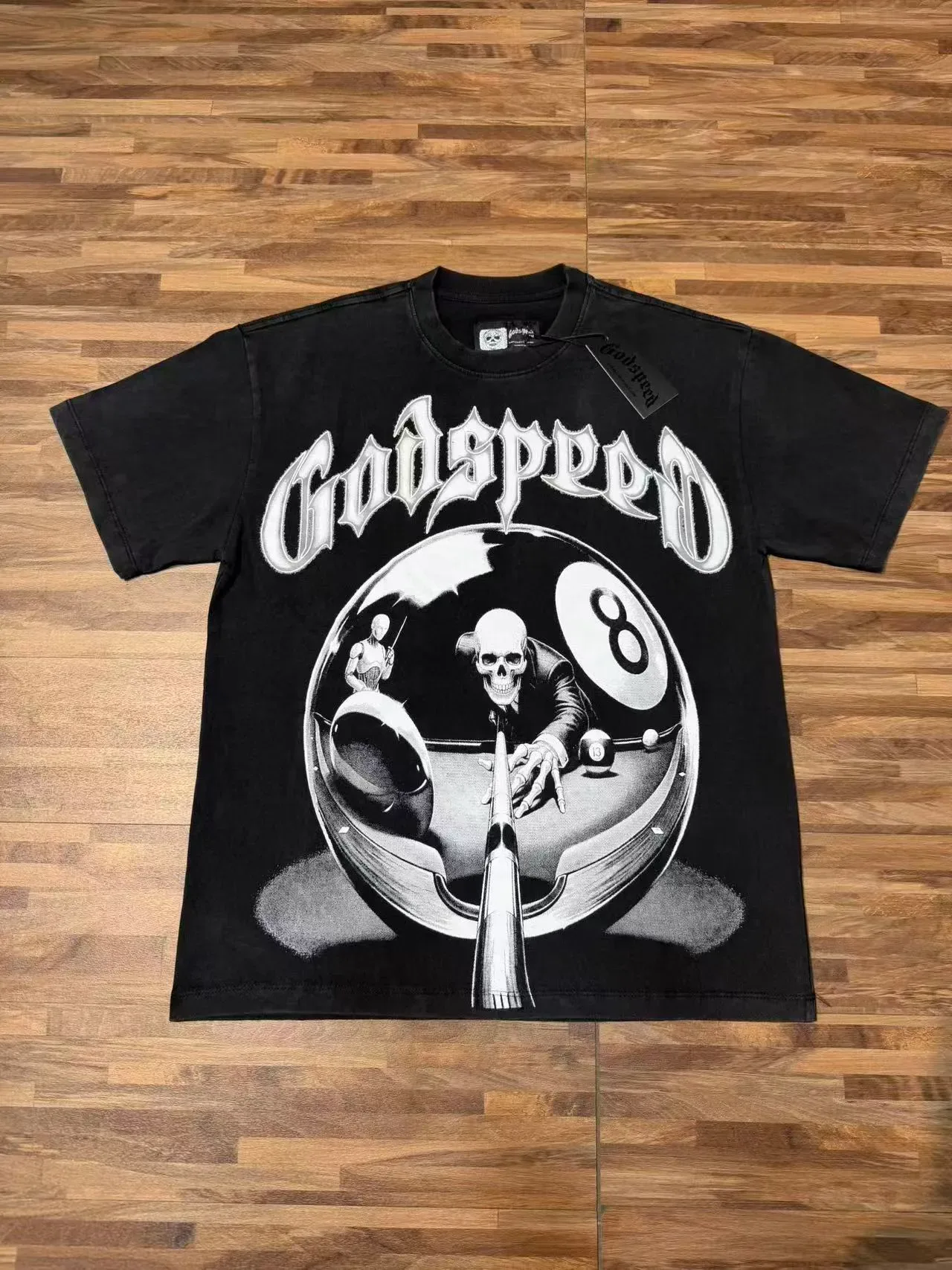 Camiseta negra con estampado gráfico Godspeed 2