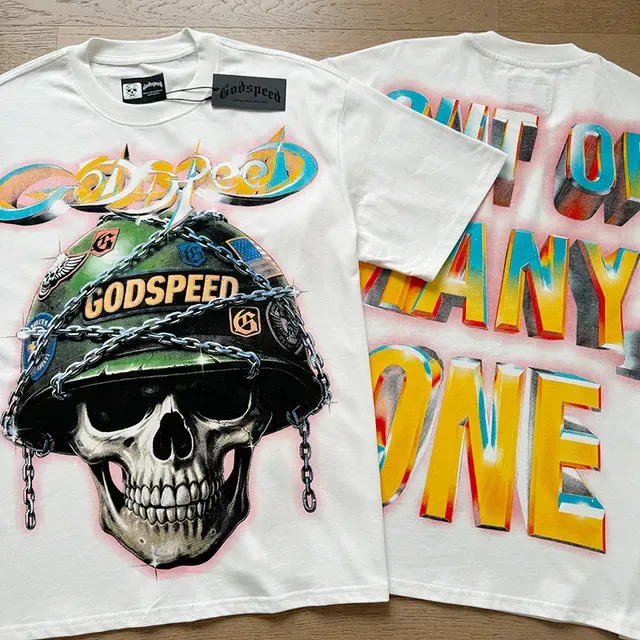تيشيرت أبيض Godspeed بطباعة جرافيك خوذة جمجمة 5