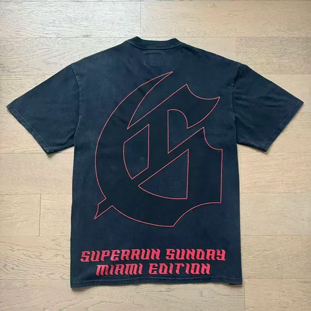 T-shirt graphique oversize Godspeed Superrun Sunday Édition Miami 6
