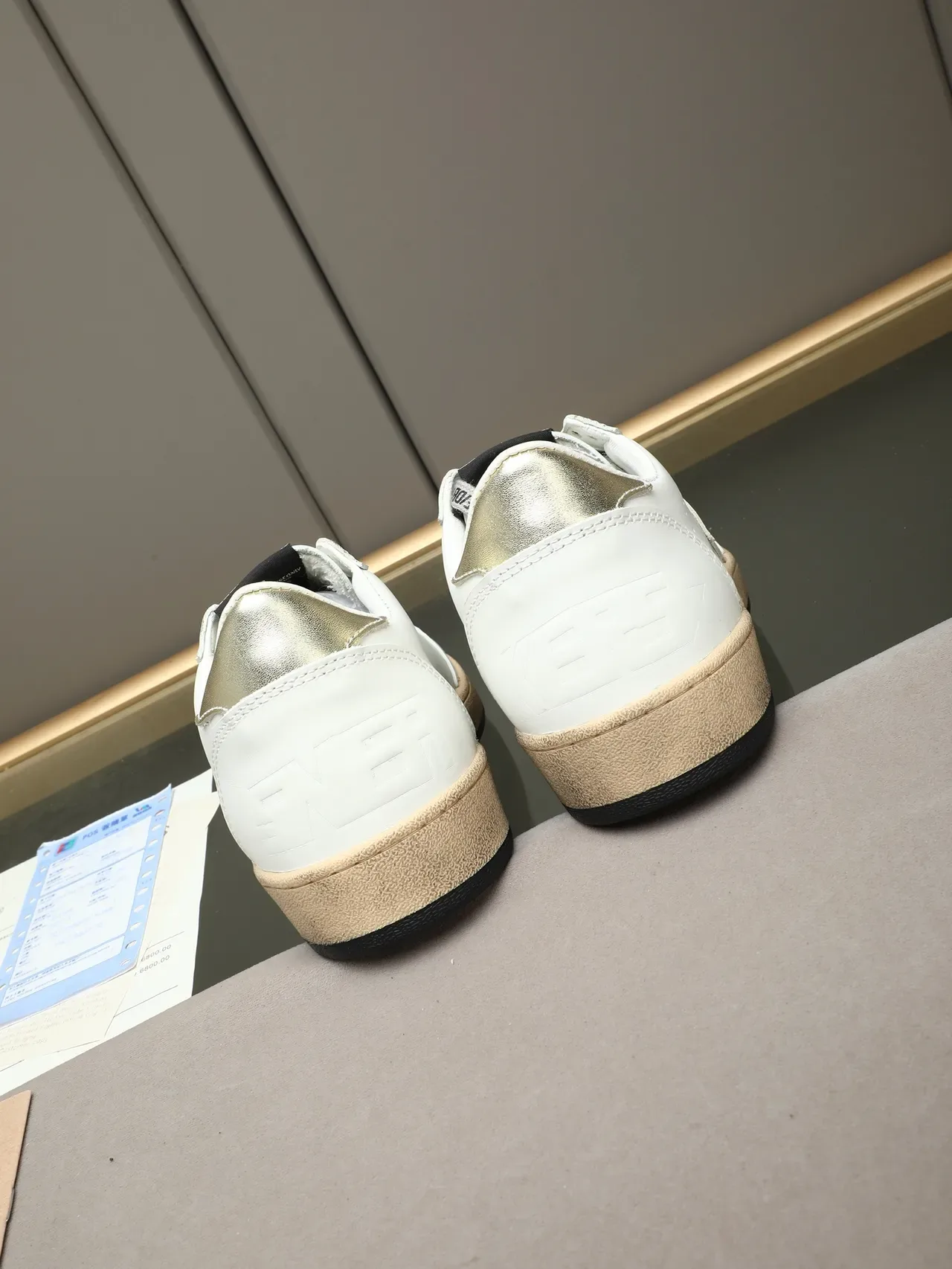 Golden Goose Ball Star sneakers lifestyle blanches en cuir à étoile métallique 3
