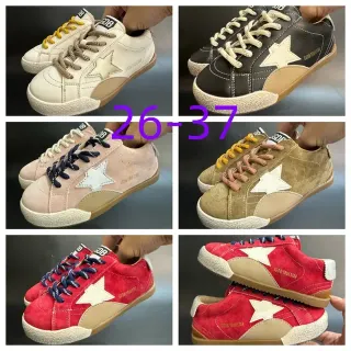 Golden Goose Super-Star Off-White Suede Star Patch tênis lifestyle